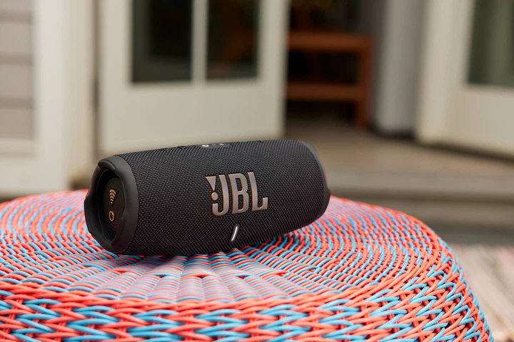 Портативная колонка JBL Charge 5 40W Black (JBLCHARGE5WIFIBLK