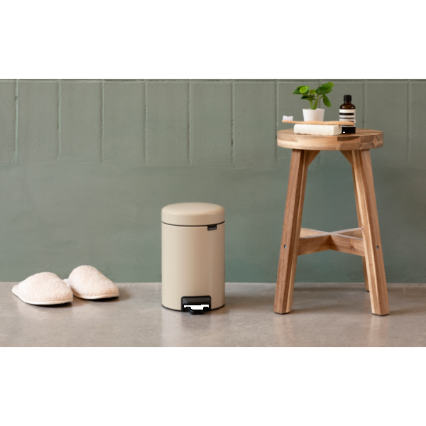 Бак для мусора Brabantia Pedal Bin NewIcon 5 л бежевый (149900) - изображение 4