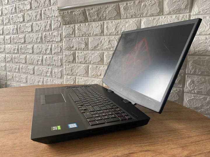 Ноутбук HP Omen 17-cb000 17,3