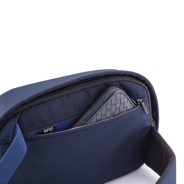 Рюкзак антивор XD Design Bobby Sling синий. - изображение 3
