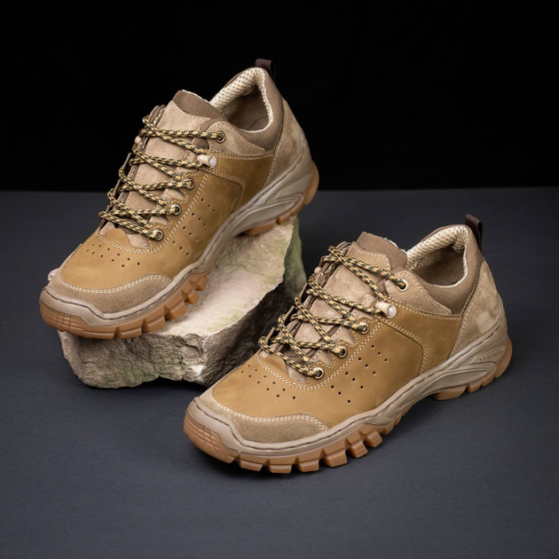 Ботинки кроссовки тактическая обувь легкие (лето) натуральная гидрофобная кожа усиленная пятка и носок Койот 41 - изображение 1