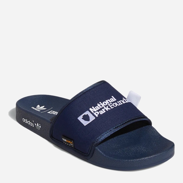 Жіночі шльопанці Adidas Adilette National Park Foundation FY5174 42 (8UK) 26.5 см Collegiate Navy/Cloud White/Collegiate Navy (4064043613944) - зображення 2