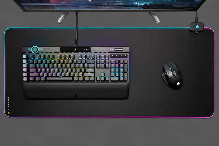 Podkładka pod myszkę Corsair MM700 USB Type-C XL Extended Control RGB (CH-9417070-WW) - obraz 9