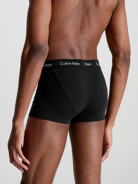 Набір трусів-боксерів чоловічих Calvin Klein Underwear Low Rise Trunk 0000U2664G-IOT M 3 шт Чорний/Білий/Сірий у смужку (8719851968620) - зображення 3