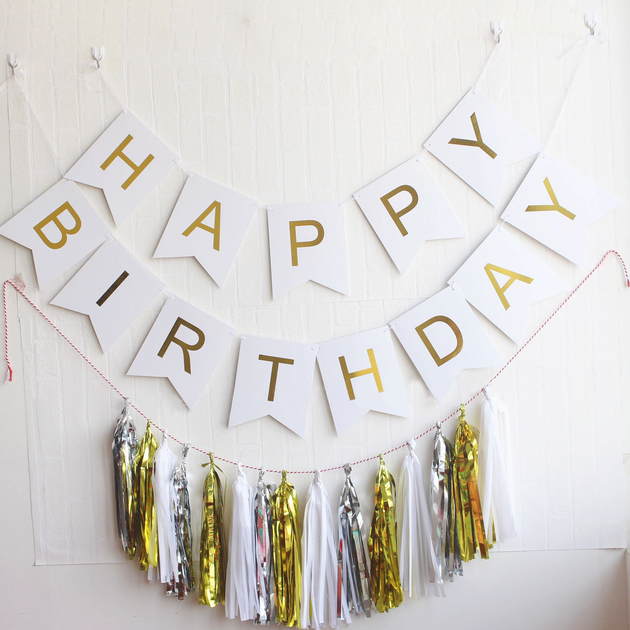 Композиція Тассел Та Розтяжка Happy Birthday | Білий - Фото 1 Композиція Тассел Та Розтяжка Happy Birthday | Білий - зображення 1