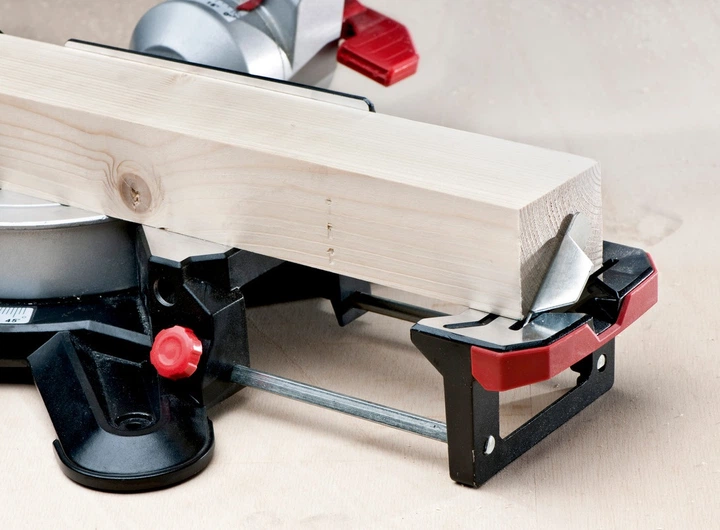 Пила торцовочная Metabo KGS 216 M (619260000) с тяговой функцией + картонная коробка - Фото 9 Пила торцовочная Metabo KGS 216 M (619260000) с тяговой функцией + картонная коробка - изображение 9