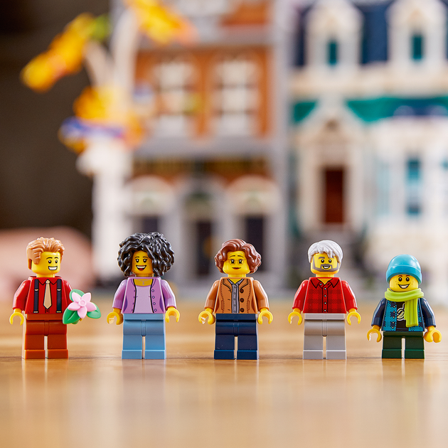 Zestaw klocków LEGO Creator Expert Księgarnia 2504 elementy (10270) - obraz 10
