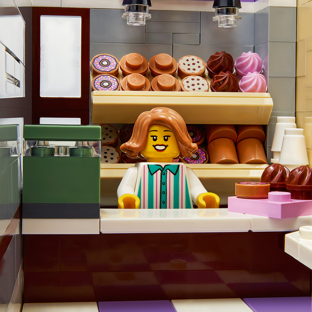Zestaw klocków LEGO Creator Expert Posterunek policji 2923 elementy (10278) - obraz 6