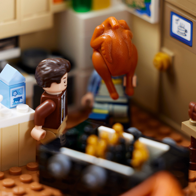Конструктор LEGO Квартира героїв серіалу Друзі 2048 деталей (10292) - зображення 5