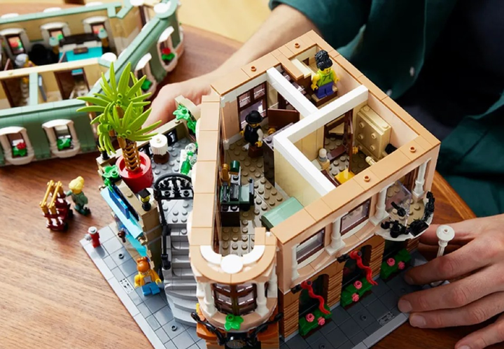 Конструктор Lego Creator Expert Бутік-гоель 3066 деталей (10297) - зображення 4