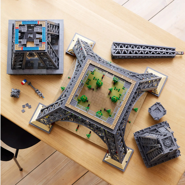Zestaw klocków LEGO Icons Wieża Eiffla 10001 element (10307) - obraz 5