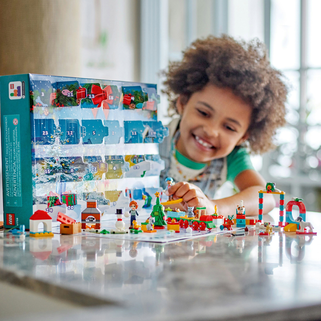 Kalendarz adwentowy LEGO Friends 2023 231 element (41758) - obraz 6