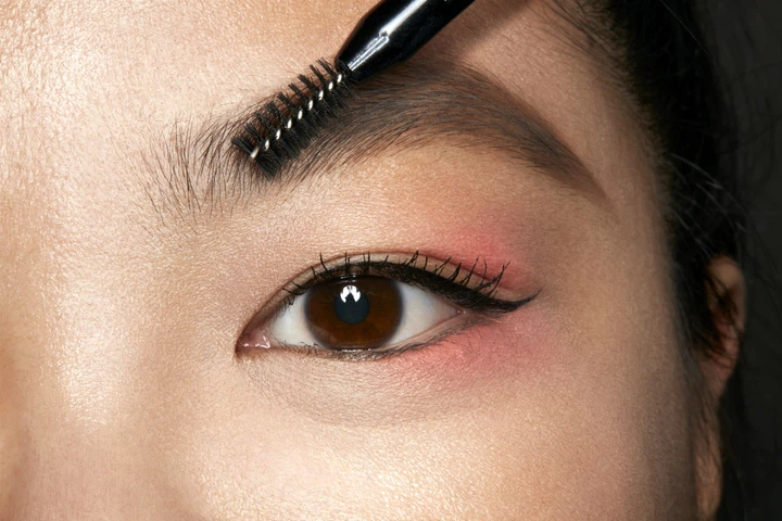 Kredka do brwi NYX Professional Makeup Eyebrow Pwdr Pncl 02 Taupe 1,4 g (0800897085346) - Zdjęcie 6 Kredka do brwi NYX Professional Makeup Eyebrow Pwdr Pncl 02 Taupe 1,4 g (0800897085346) - obraz 6