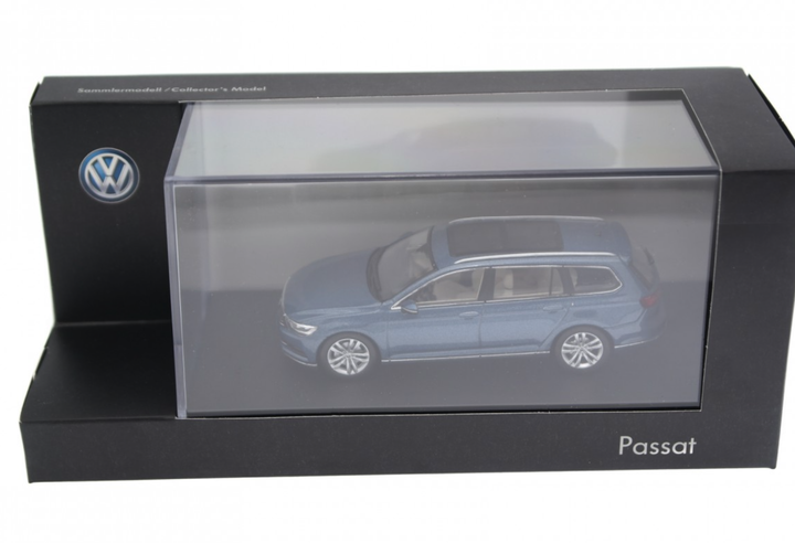 □VW PASSAT VARIANT B8 1:43 モデルカー□純正□パサート Модель