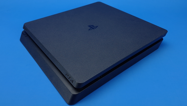 ps4slim1TBモデル Playstation 4 Slim 1ТБ + 3 игры, Меганабор, Витринный