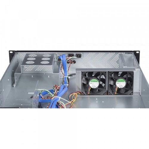 Корпус серверный Chieftec UNC-210T-B-U3-OP без БП ATX/Micro ATX 2U Rackmount Black - Фото 6 Корпус серверный Chieftec UNC-210T-B-U3-OP без БП ATX/Micro ATX 2U Rackmount Black - изображение 6