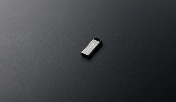 Флеш пам'ять USB Kingston DataTraveller Kyson 512GB USB 3.2 Silver (DTKN/512GB) - зображення 4