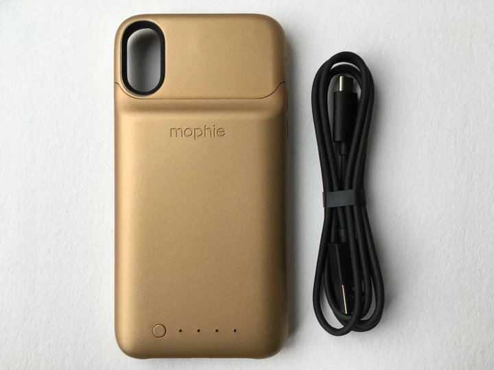 Чехол-аккумулятор с беспроводной зарядкой Mophie Juice Pack Access Power Bank 2000 mAh для Iphone X/XS Gold - Фото 2 Чехол-аккумулятор с беспроводной зарядкой Mophie Juice Pack Access Power Bank 2000 mAh для Iphone X/XS Gold - изображение 2