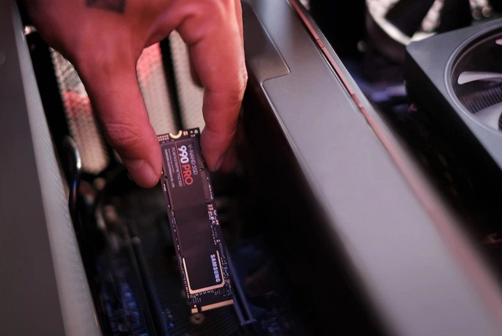 【新品未開封】Samsung SSD 990 PRO 2TB M.2 NVMe SSD диск Samsung 990 Pro 2TB M.2 PCIe 4.0 x4 NVMe 2.0 V-NAND