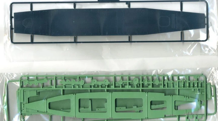 Сборная модель 1/700 авианосец IJN Aircraft Carrier Shinano Fujimi 46055 - изображение 3
