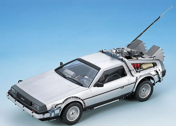 Збірна модель 1/24 автомобіль DeLorean з фільму "Назад у майбутнє" Back To The Future Aoshima 05916 - зображення 3