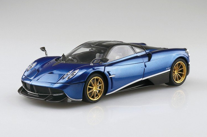 Сборная модель 1/24 автомобиль 2016 года Pagani Huayra Pacchetto Tempesta Super Aoshima 06238 - изображение 3
