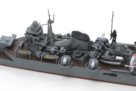 Збірна модель японський легкий крейсер Mogami 最 上 Water Line Series Tamiya 31359 - зображення 4