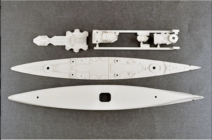 Збірна модель 1/700 військовий корабель German Battleship Scharnhorst Trumpeter 06737 - Фото 2 Збірна модель 1/700 військовий корабель German Battleship Scharnhorst Trumpeter 06737 - зображення 2