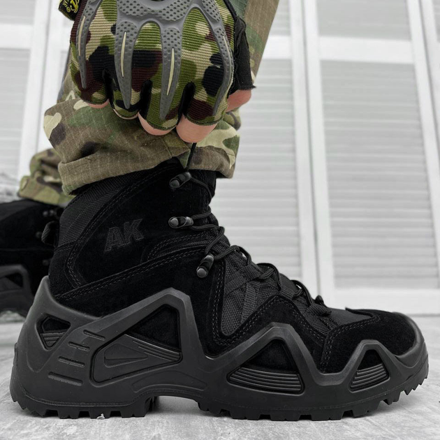 Мужские кожаные Ботинки АК на гибкой полиуретановой подошве / Водонепроницаемые Берцы черные размер 41 - изображение 1