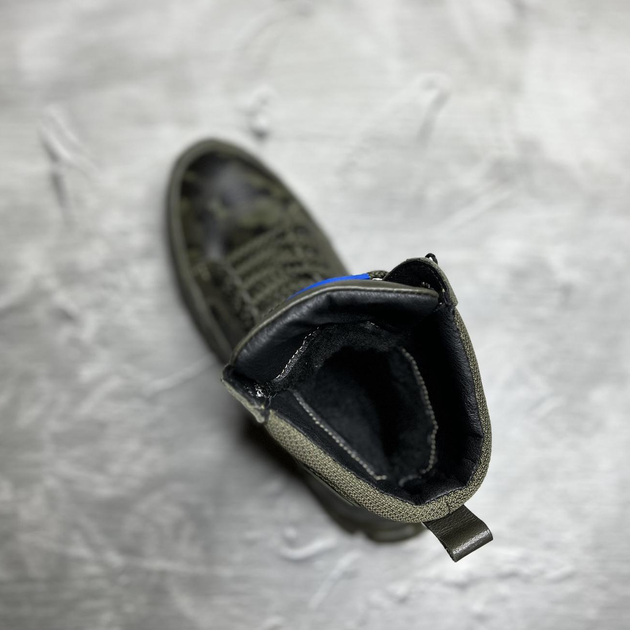Зручні жіночі черевики із натуральної шкіри з хутряною підкладкою / Взуття у кольорі хакі та нашивкою прапором розмір 36 - зображення 2