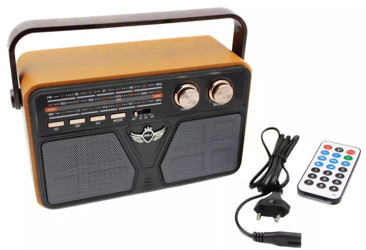 Радіоприймач ретро Retro Kemai MD-507BT Pro з пультом на акумуляторі 18650 2 шт з флешкою USB з блютуз Bluetooth Black/Чорний 6W - Фото 4 Радіоприймач ретро Retro Kemai MD-507BT Pro з пультом на акумуляторі 18650 2 шт з флешкою USB з блютуз Bluetooth Black/Чорний 6W - зображення 4