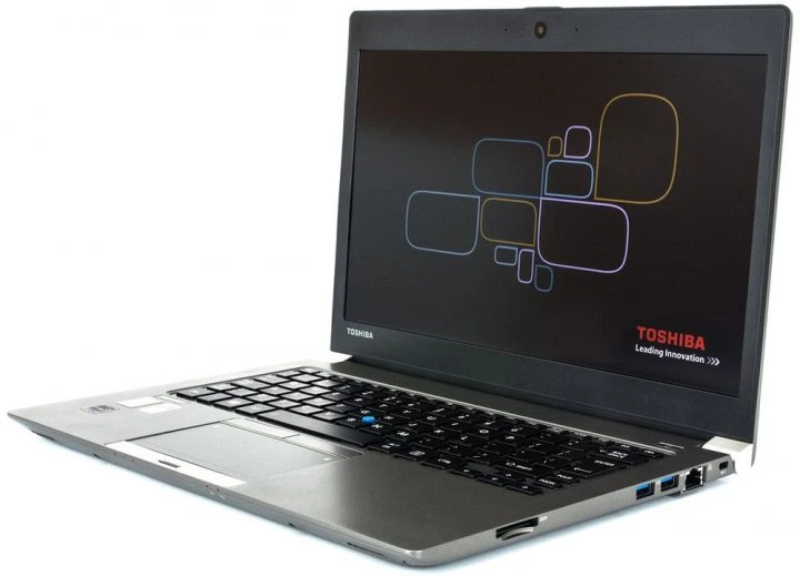 Ультрабук Б-клас Toshiba Portege Z30-01320 / 13.3" IPS / Core i7-6600U (2(4) ядра по 2.6-3.4GHz) / 4GB DDR3 / 256GB SSD M.2 / HD Graphics 520 / WebCam / HDMI / Windows 10 лицензия Б.У - Фото 2 Ультрабук Б-клас Toshiba Portege Z30-01320 / 13.3" IPS / Core i7-6600U (2(4) ядра по 2.6-3.4GHz) / 4GB DDR3 / 256GB SSD M.2 / HD Graphics 520 / WebCam / HDMI / Windows 10 лицензия Б.У - изображение 2