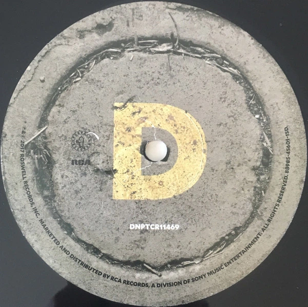 Виниловая пластинка Foo Fighters – Concrete And Gold 2 LP Set 2017 (88985-45601-1) Sony Music/EU Mint (art.239377) - Фото 9 Виниловая пластинка Foo Fighters – Concrete And Gold 2 LP Set 2017 (88985-45601-1) Sony Music/EU Mint (art.239377) - изображение 9