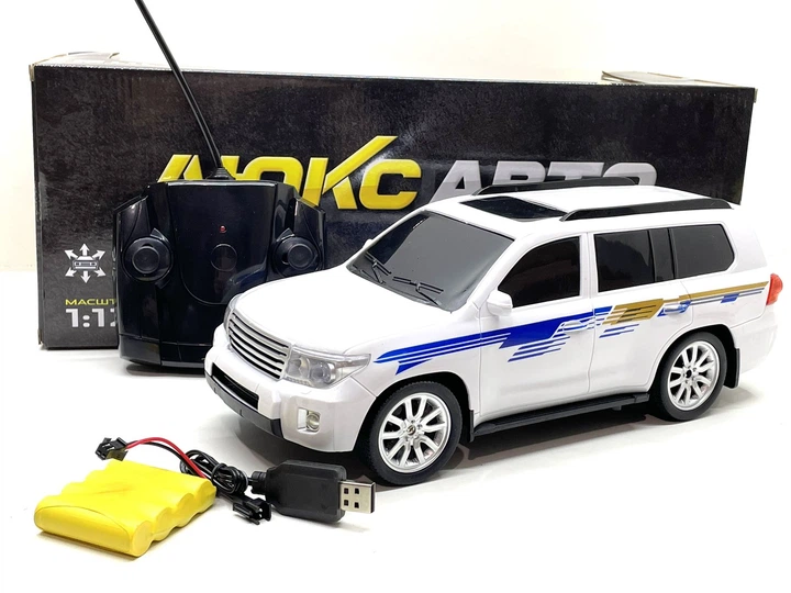 Джип на радиоуправлении Toyota Land Cruiser масштаб 1:12 Белый ( M