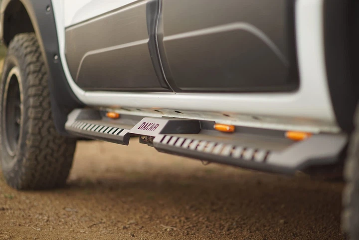 Боковые пороги Dakar V2 с LED (2 шт, металл) для Mercedes X class 2017-2020 гг - изображение 3