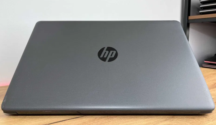 Ноутбук HP 255 G7 / 15.6
