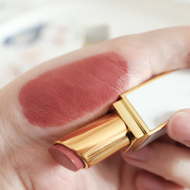 Помада с глянцевым финишем Tom Ford Ultra Shine Lip Colour Lipstick La Notte без коробки 3.3 г - изображение 3