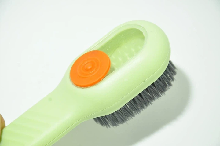 Універсальна щітка з дозатором миючого засобу Cleaning Brush Green - зображення 7