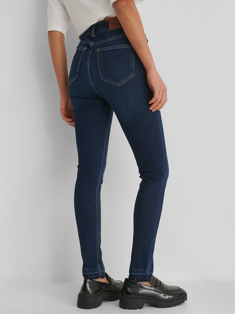 Джинсы Slim Fit женские NA-KD XAZ374090KQZV 36 Темно-синие ...