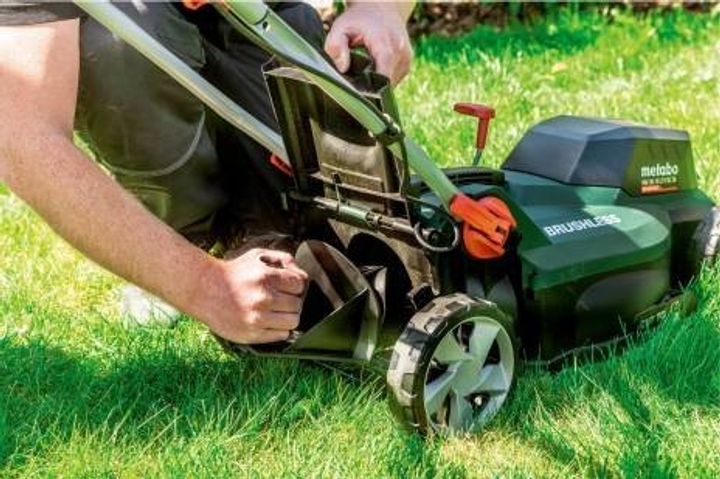 Аккумуляторная газонокосилка Metabo RM 36-18 LTX BL 36, 2 акб 5.2 Ah (601716650) - изображение 3
