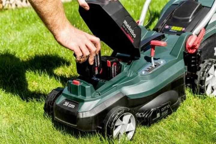 Аккумуляторная газонокосилка Metabo RM 36-18 LTX BL 36, 2 акб 5.2 Ah (601716650) - изображение 6