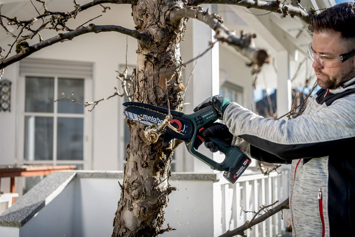 Аккумуляторная пила по дереву Metabo MS 18 LTX 15 18V 1x2Ah Li-Power + ЗУ SC 36 + Сумка для инструмента (600856500) - изображение 4