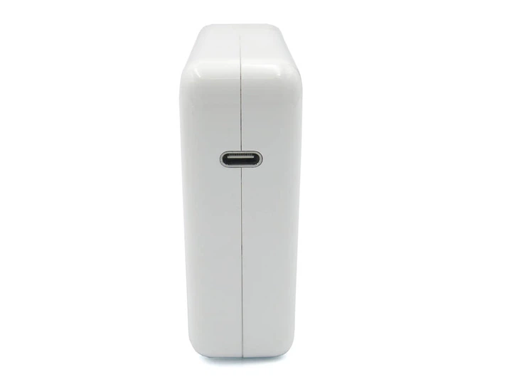 Адаптер живлення Apple 87W USB‑C для MacBook Pro, модель A1719 (MNF82CH/A), BOX, Original - Фото 2 Адаптер живлення Apple 87W USB‑C для MacBook Pro, модель A1719 (MNF82CH/A), BOX, Original - зображення 2