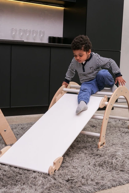 ゆ*え様 値下げ！Wood and hearts pikler Amazon.com: Wood And Hearts Triangle Set of Three Items