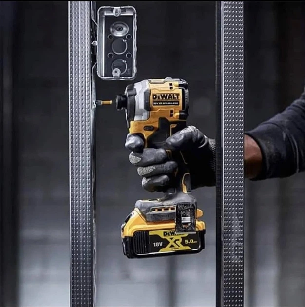 Набір з двох інструментів безщіткових DeWalt DCK2050E2T - зображення 12