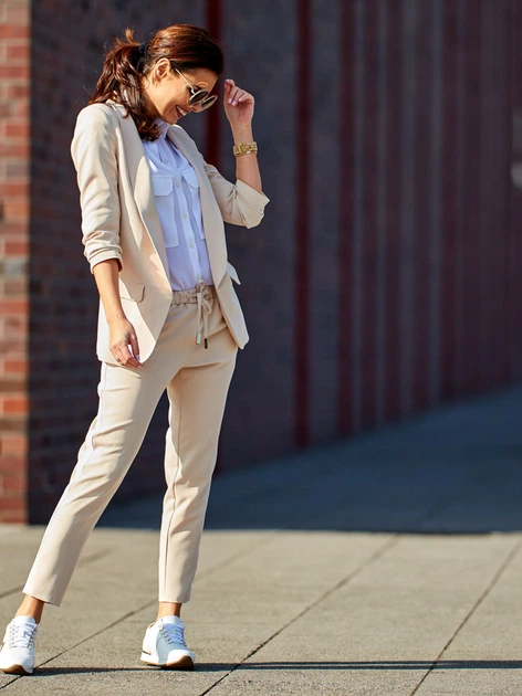 Піджак подовжений жіночий Awama A267 106714 M Бежевий (5902360536357) - зображення 8