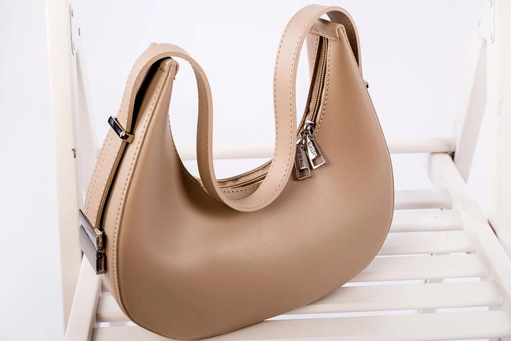 Купить брендовые женские сумки в интернет-магазине Ditto