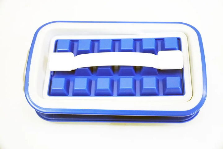 Силиконовая форма для льда с крышкой на 18 кубиков Cool Home ICE Tray лоток для заморозки воды - изображение 6