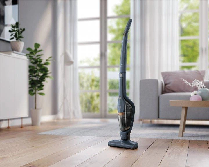 Аккумуляторный пылесос Electrolux EERC75DB - изображение 6