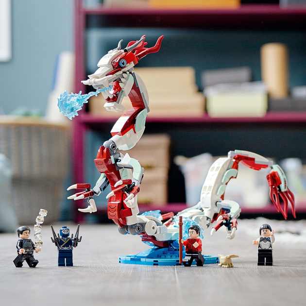 Zestaw klocków LEGO Super Heroes Marvel Bitwa w Starożytnej Wiosce 400 elementów (76177) - obraz 4